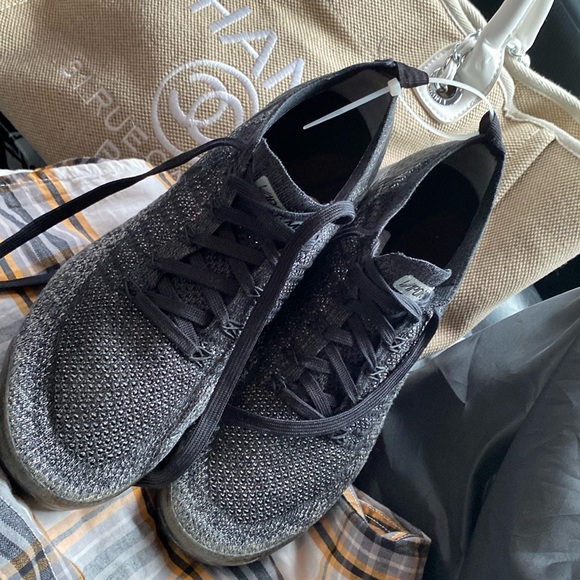 NIKE AIR VAPORMAX FLYKNIT BLACK ANTHRACITE DARK GREY